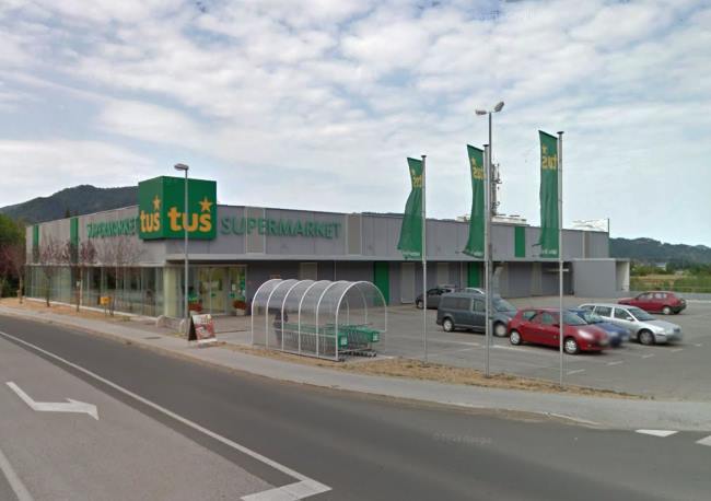 Supermarket TUŠ, Ruše